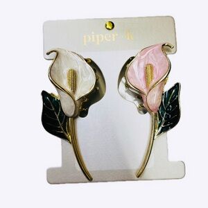 NWT ⚜️💖⚜️ Piper K Gorgeous Calla Lilly Enamel Hair Claw Clip Set of 2